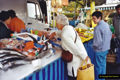 2001 September in France. (25) Market at Carantec. 25
