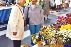 2001 September in France. (29) Market at Carantec. 29