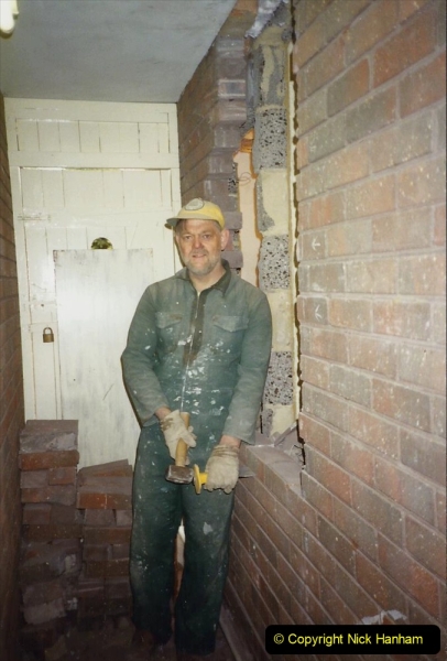 1989 April May June Your Host Building Cloakroom and shower room using alleyway between garage and house. (8)