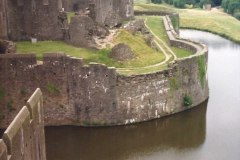 1988 Caerphilly Castle, Glamorgan, South Wales. (32)630443