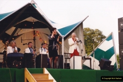 1992 Miscellaneous. (280) Humph & Helen outdoor consert at Kingston Lacy (NT) near Wimborne, Dorset. 0282
