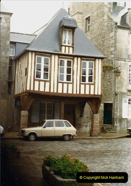 1983 North West France. (94) Dinan. 094