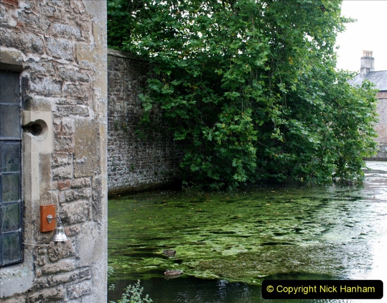 2019-09-16 Wells, Somerset. (61) Bishops Palace. The bell the swans used to ring to get food. 061