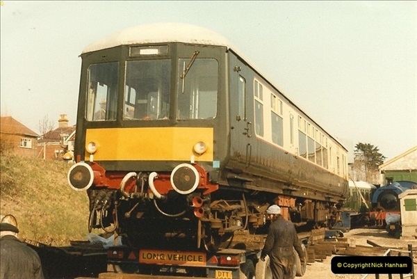 1985-03-12 The first DMU on the SR.  (3)0266