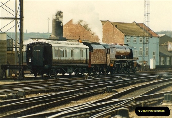 1983-03-26 Leeds, West Yorkshire.  (8)021