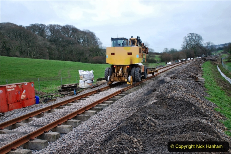 2020-01-24 Track renewall Cowpat Crossing to just past Dickers Crossing. (14) Ballast work. 014