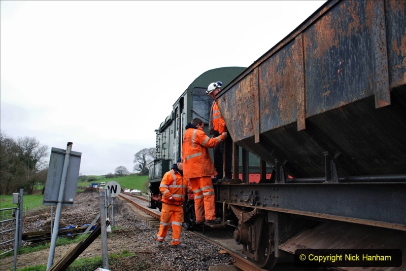 2020-01-24 Track renewall Cowpat Crossing to just past Dickers Crossing. (33) Ballast work. 033