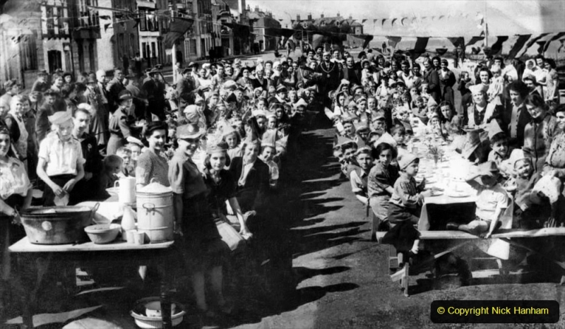 1945 Street Parties. (6) 006