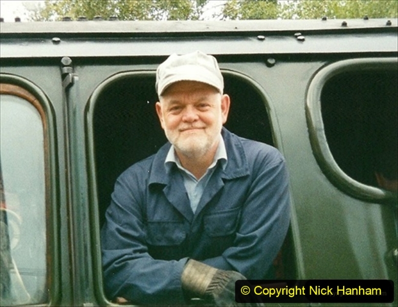 1994-08-08 Your Host driving 60103 Flying Scotsman (1) Your Host. 038
