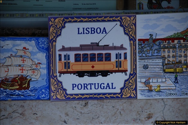 2016-12-01 Lisbon, Portugal.  (215)215