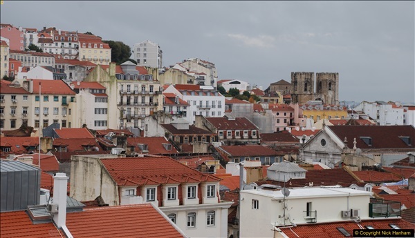 2016-12-01 Lisbon, Portugal.  (75)075