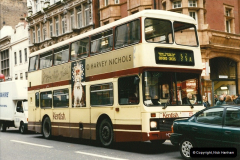 London Buses 1963 to 2007.  (152) 152