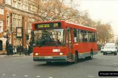 London Buses 1963 to 2007.  (252) 252