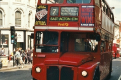 London Buses 1963 to 2007.  (425) 425
