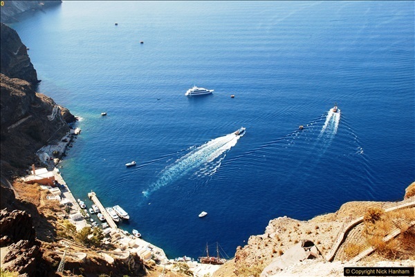 2010-10-06-Santorini-Greece.-173173