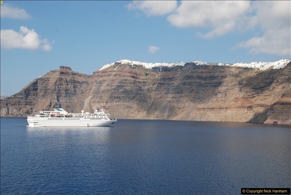 2010-10-06-Santorini-Greece.-273273