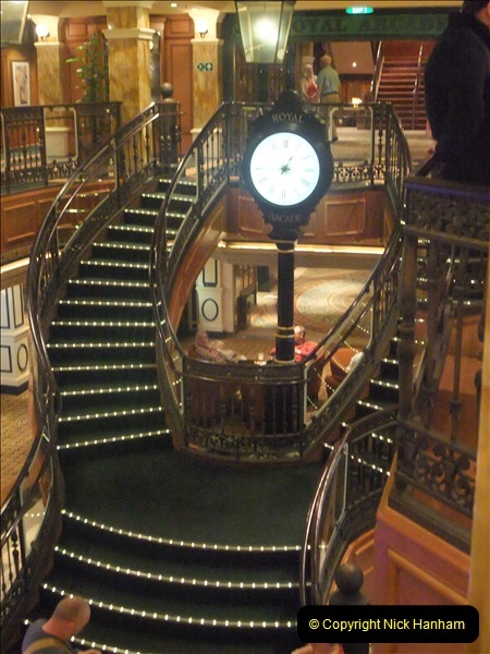 2011-04-14 to 17. Cunard Queen Victoria & Southampton.  (94)094