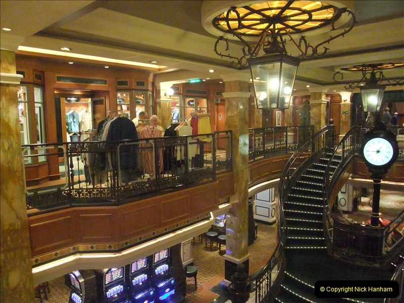 2011-04-14 to 17. Cunard Queen Victoria & Southampton.  (95)095