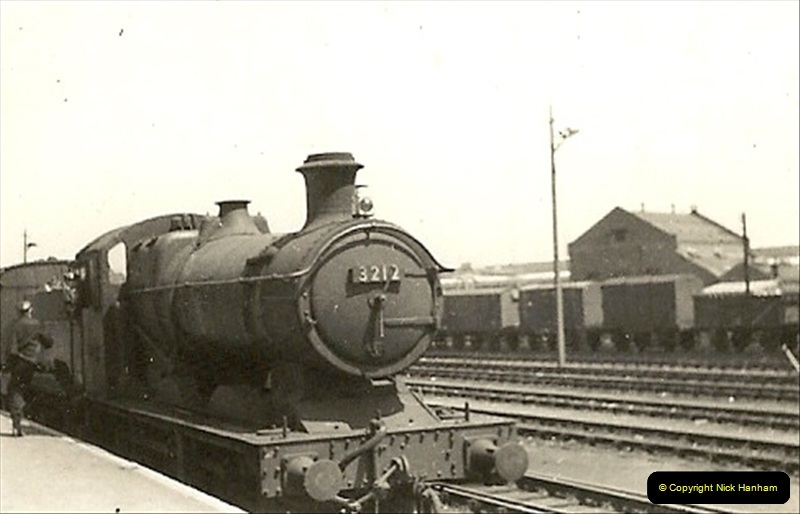 1955 to 1959 British Railways in Black & White.  (10)0010