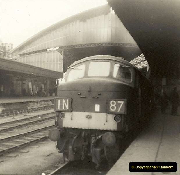 1955 to 1959 British Railways in Black & White.  (75)0075
