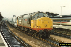 1989-10-27 Plymouth, Devon.  (15)0595