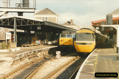 1990-11-02 Plymouth, Devon.  (25)1041