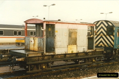 1990-11-02 Plymouth, Devon.  (8)1024