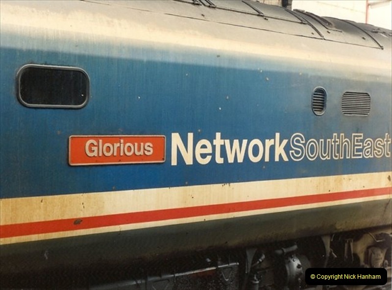 1992-02-29 Salisbury station, Salisbury, Wiltshire.  (17)314