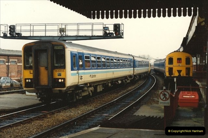 1992-02-29 Salisbury station, Salisbury, Wiltshire.  (5)302