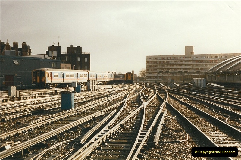 2000-02-09 London stations.  (10)260