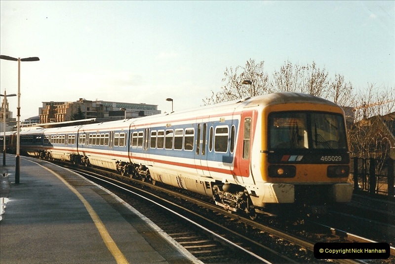 2000-02-09 London stations.  (15)265