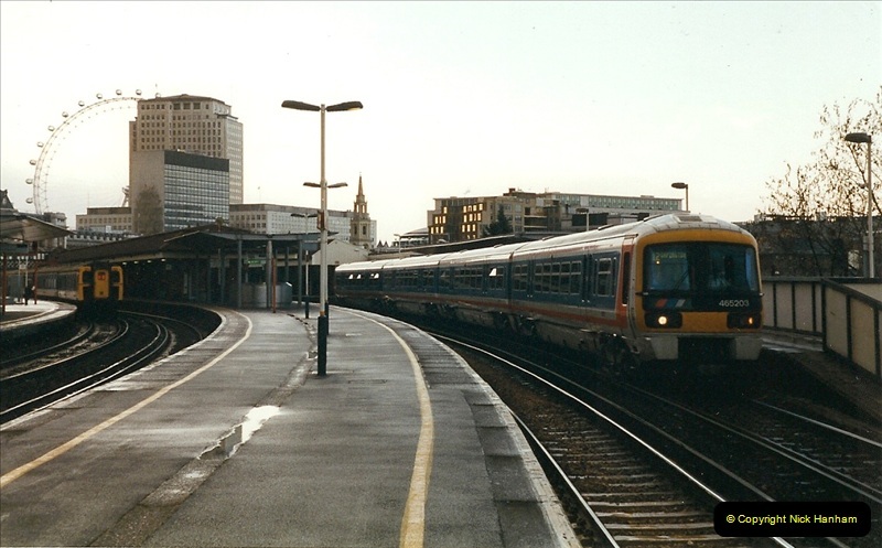 2000-02-09 London stations.  (17)267