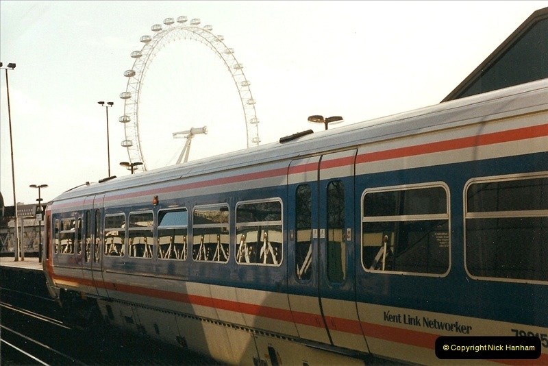 2000-02-09 London stations.  (6)256