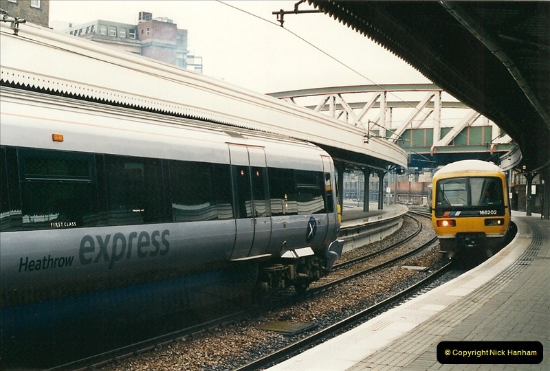 2000-04-04 London stations.  (20)299