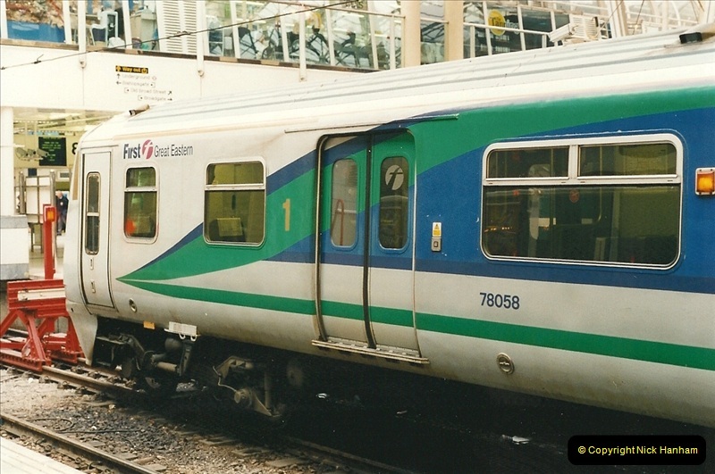 2000-04-04 London stations.  (38)317