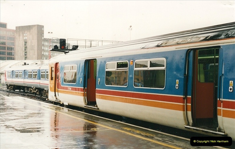 2000-04-04 London stations.  (5)284