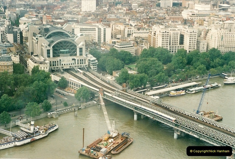 2000-09-12. London Eye.  Charring X.  (2)002