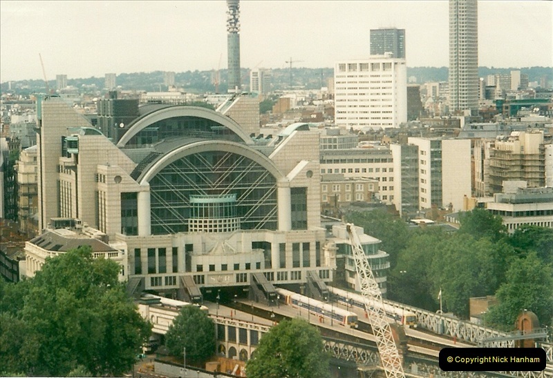 2000-09-12. London Eye.  Charring X.  (3)003
