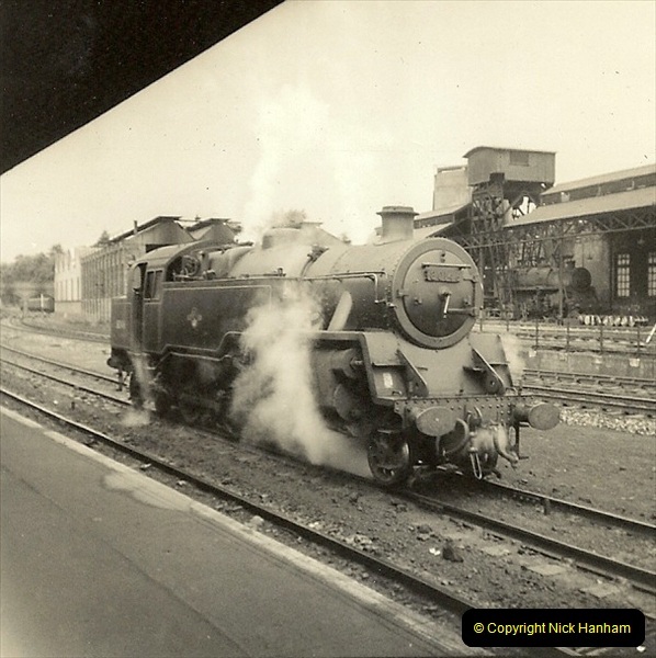 1955 to 1959 British Railways in Black & White. Local Bournemouth & Poole. (32)032