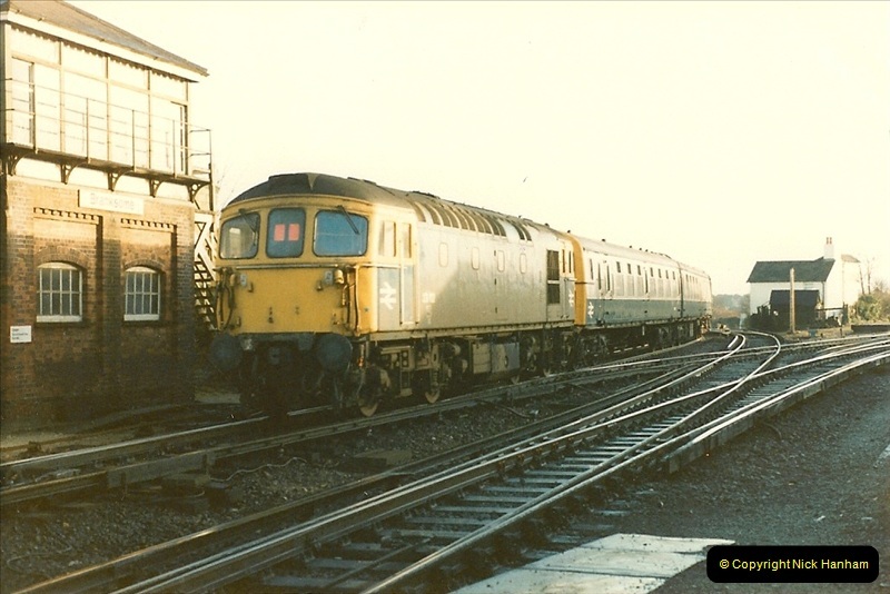 1985-12-07 Branksome, Poole, Dorset.  (17)287