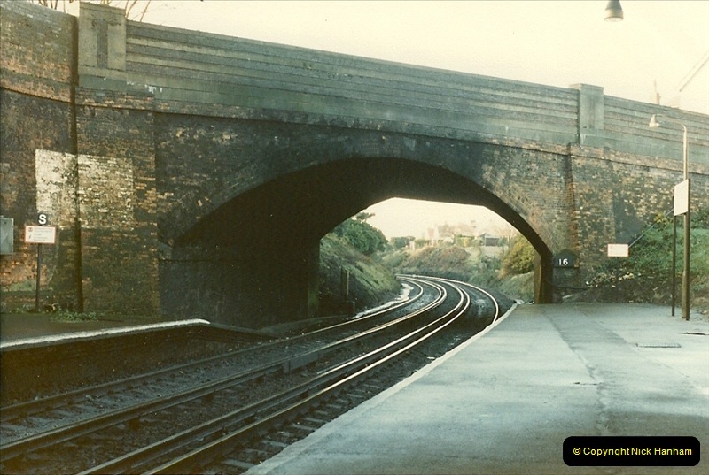 1985-12-07 Branksome, Poole, Dorset.  (9)279