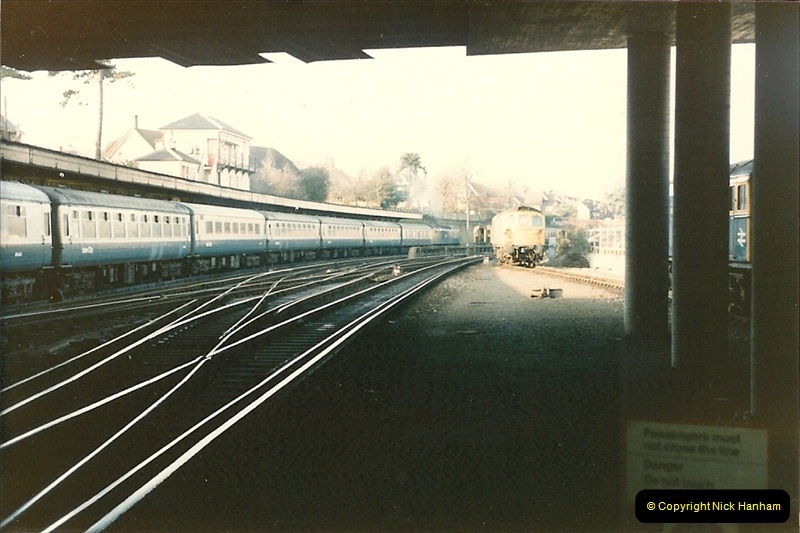 1985-12-24 Bournemouth, Dorset.  (0)322
