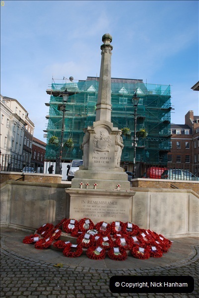 2010-11-24 Richmond War Memorial. (1)01