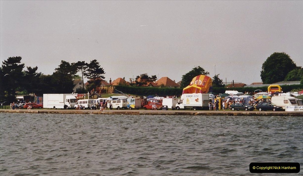2002-Miscellaneous.-128-HM-The-Queen-celebrations-for-her-Golden-Jubilee-in-Poole-Park.-Poole-Dorset.-128