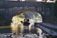 2002-Kennet-Avon-Canal-and-The-River-Avon-narrow-boat-trip-with-friends.-32-032
