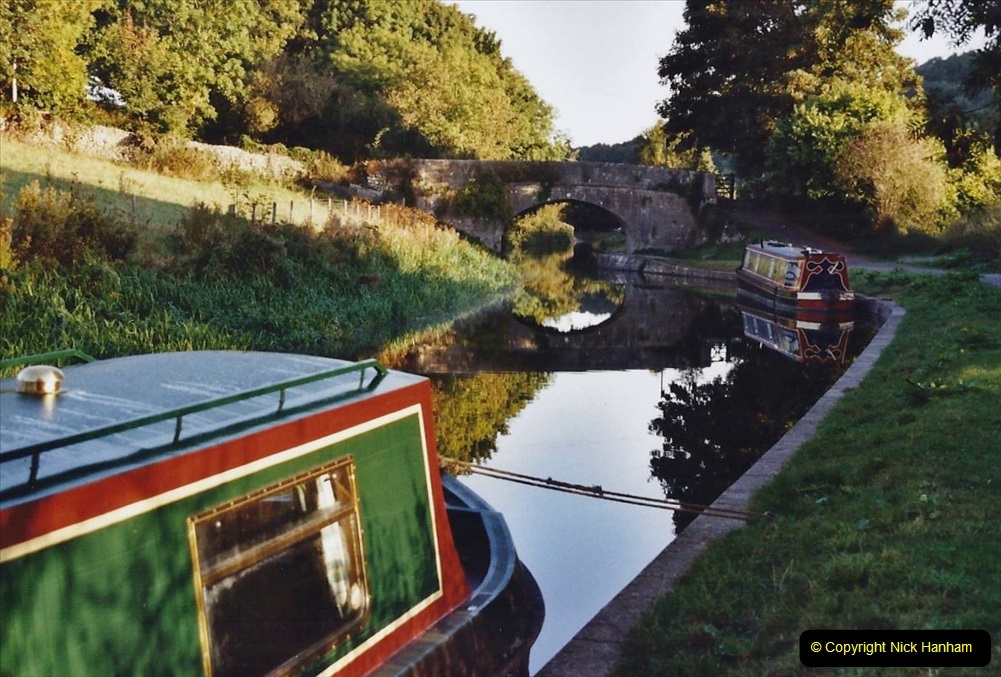 2003-September-32-The-Kennet-Avon-Canal-Trowbridge-to-Bath-and-return-to-Trowbridge-with-friends.-