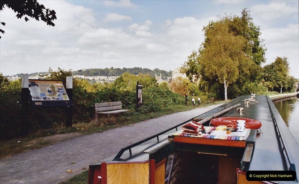 2003-September-The-Kennet-Avon-Canal-Trowbridge-to-Bath-and-return-to-Trowbridge-with-friends.-64-