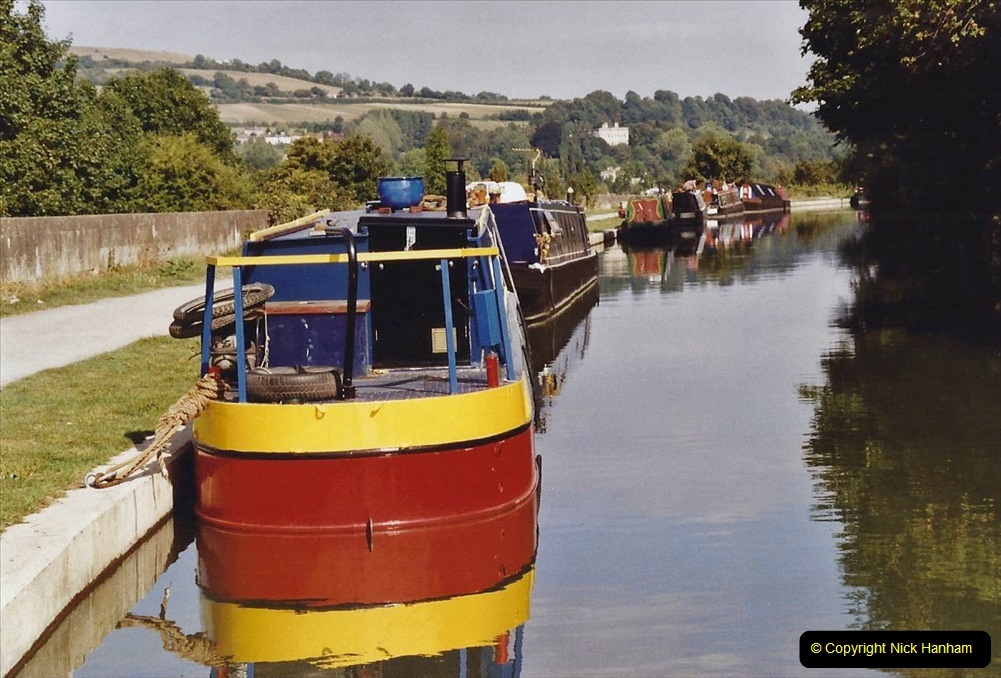 2003-September-The-Kennet-Avon-Canal-Trowbridge-to-Bath-and-return-to-Trowbridge-with-friends.-68-