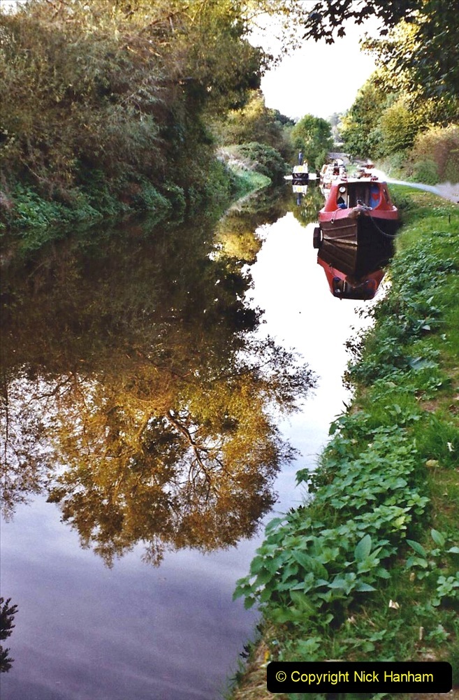 2003-September-The-Kennet-Avon-Canal-Trowbridge-to-Bath-and-return-to-Trowbridge-with-friends.-82-