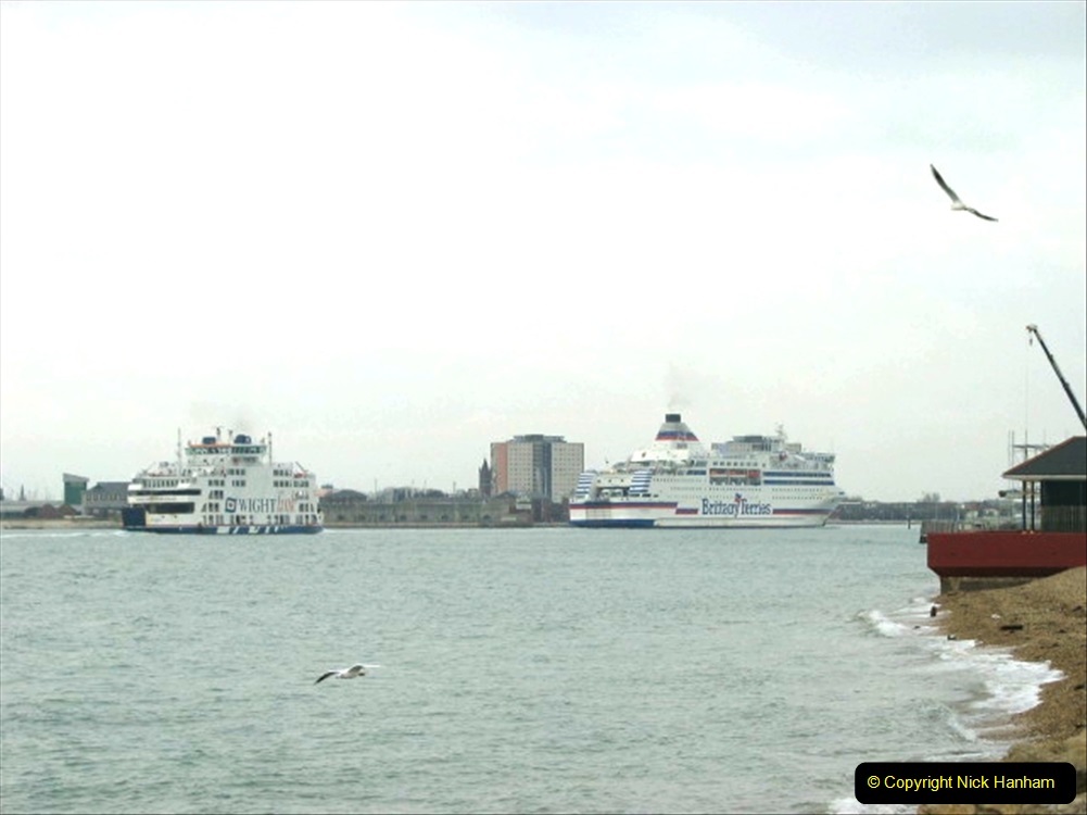 Retrospective-2004-November-32-Portsmouth-and-its-military-history.-